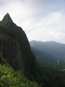 Nuuanu Pali Lookout View