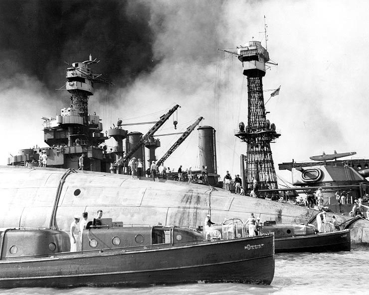 USS Oklahoma capsized with rescue crews